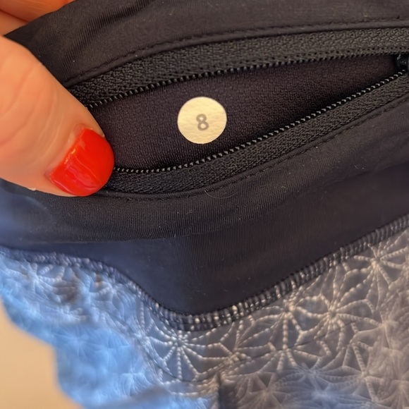 Lululemon Run Times Short-Size 8 - Picture 5 of 5